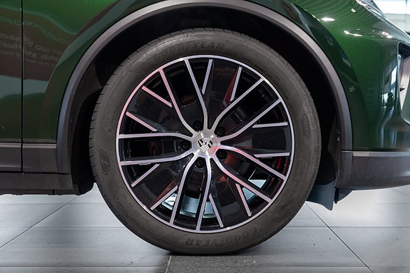 Porsche Macan 14 of 30