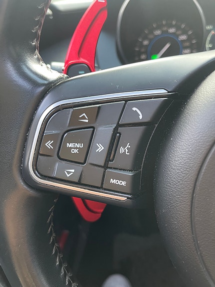 Jaguar XE 13 of 30