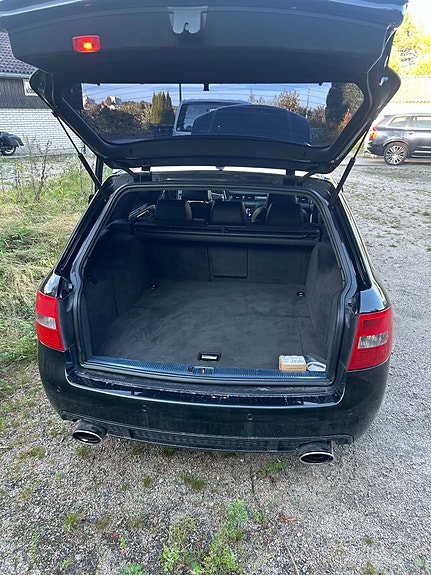 Audi RS6 4 of 30