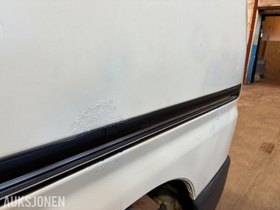 Toyota HiAce 19 of 30