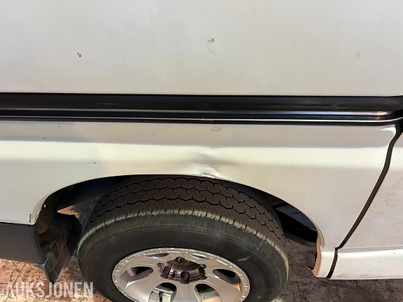 Toyota HiAce 17 of 30