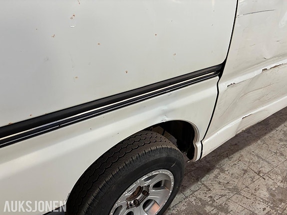 Toyota HiAce 16 of 30