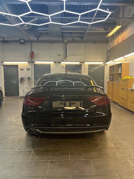 Audi A5 6 of 11