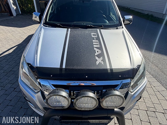Isuzu D-max 12 of 30