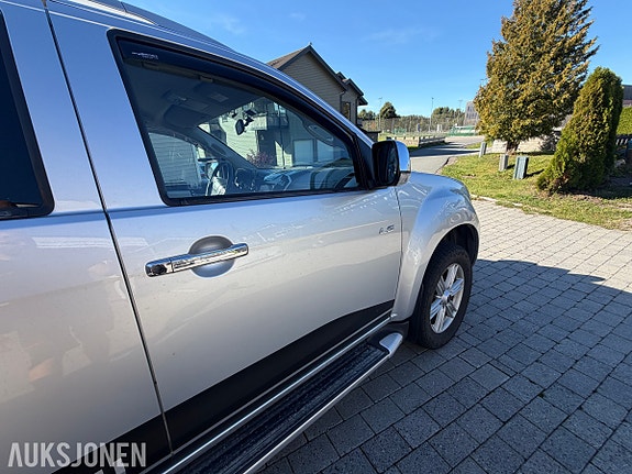 Isuzu D-max 30 of 30