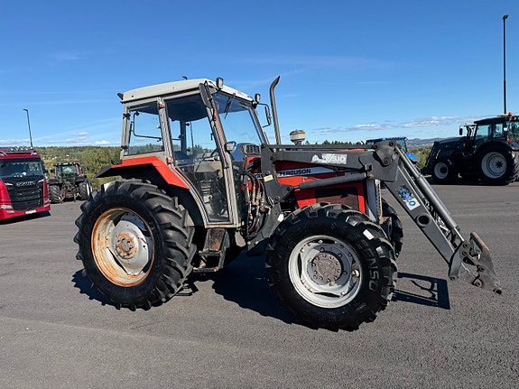 Massey Ferguson 375 17 of 30