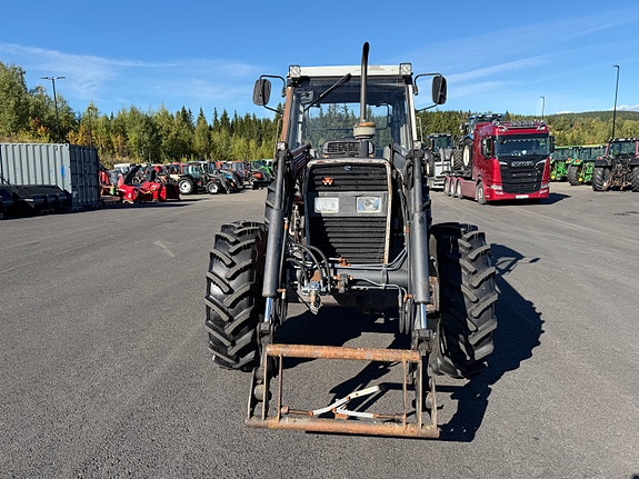 Massey Ferguson 375 21 of 30
