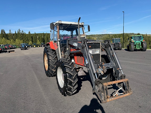 Massey Ferguson 375 19 of 30