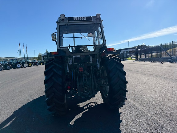 Massey Ferguson 375 11 of 30