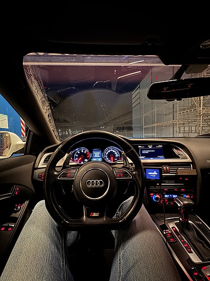 Audi A5 6 of 18