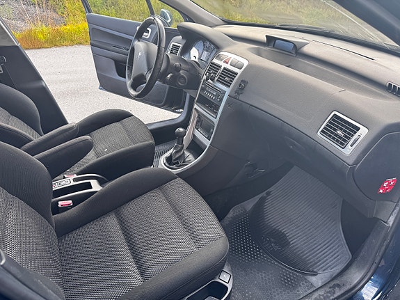 Peugeot 307 SW 16 of 30