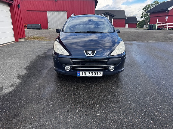 Peugeot 307 SW 2 of 30