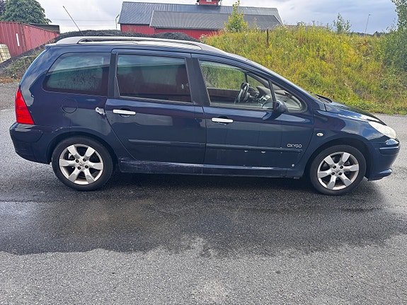 Peugeot 307 SW 4 of 30