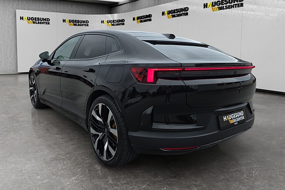 Polestar 4 3 of 22