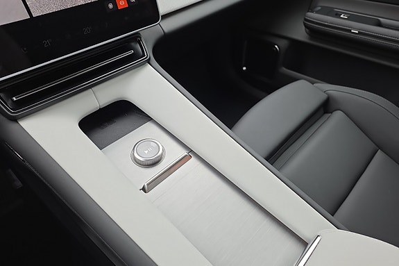 Polestar 4 21 of 22