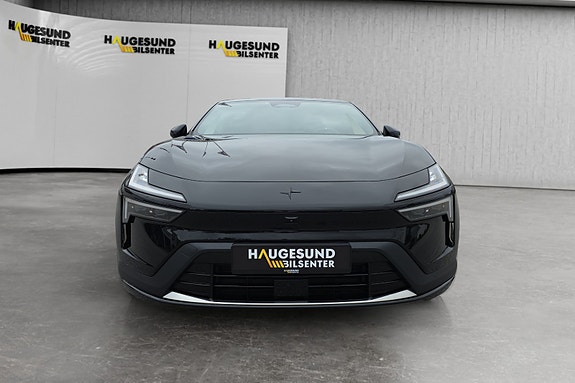 Polestar 4 7 of 22