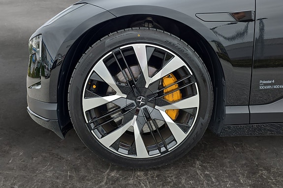 Polestar 4 9 of 22