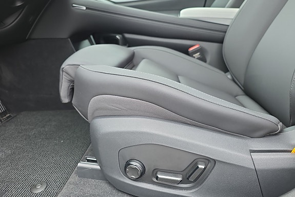 Polestar 4 17 of 22