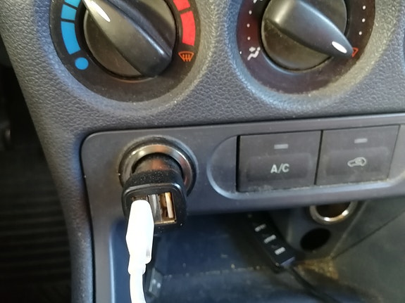 Ford Transit Connect 7 of 13