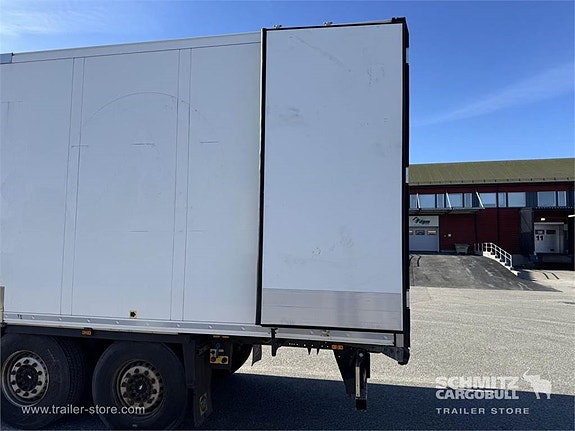 Schmitz Cargobull Reefer Multitemp 6 of 15