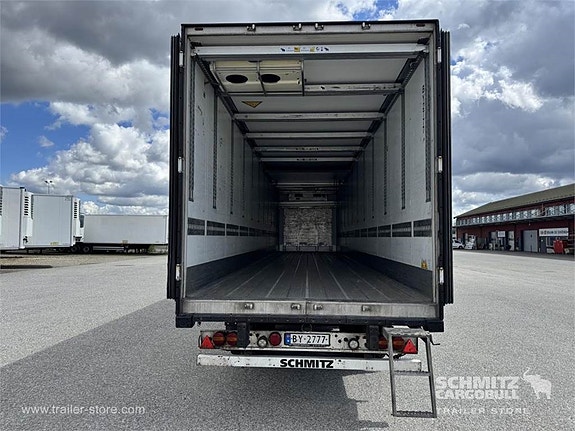 Schmitz Cargobull Reefer Multitemp 8 of 14