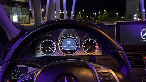 Mercedes-Benz C200 d 16 of 30