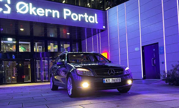 Mercedes-Benz C200 d 4 of 30