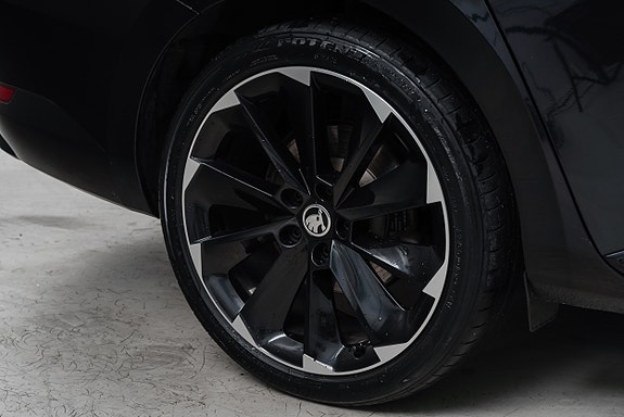 Skoda Superb 8 of 30