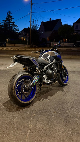 Yamaha MT-09 SP 4 of 11