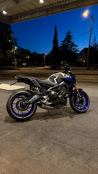 Yamaha MT-09 SP 3 of 11