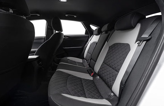 Kia ProCeed 9 of 30