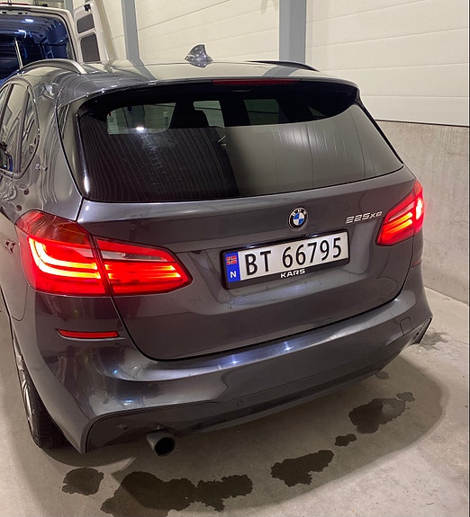 BMW 225xe 21 of 30