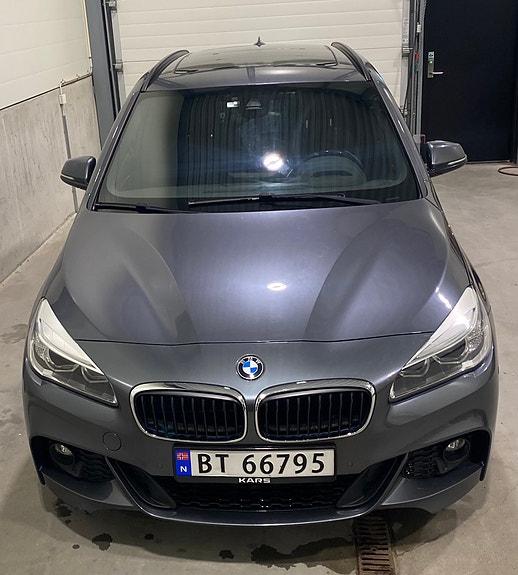 BMW 225xe 5 of 30