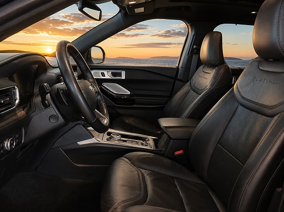 Ford Explorer 20 of 26