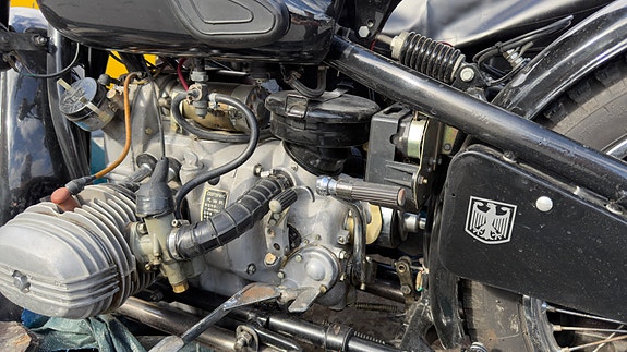 BMW CJ750 6 of 9