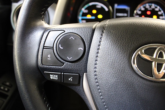 Toyota RAV4 15 of 30