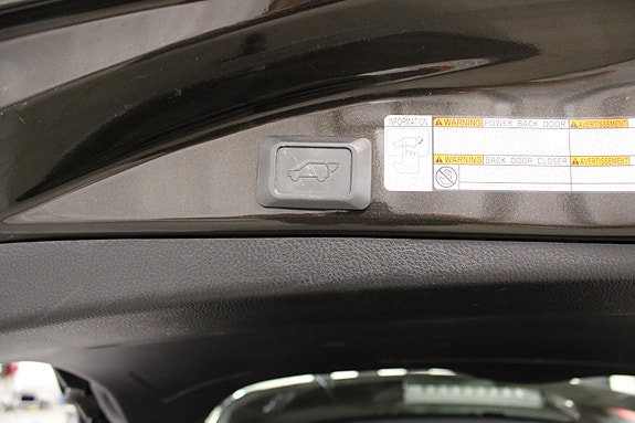 Toyota RAV4 25 of 30
