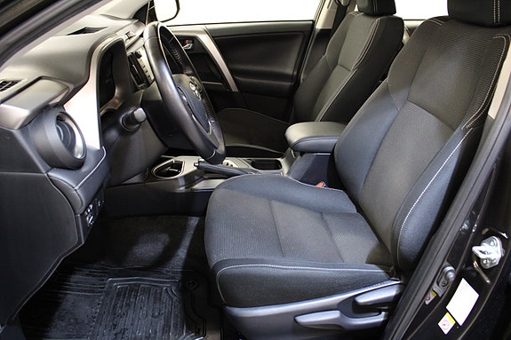 Toyota RAV4 11 of 30