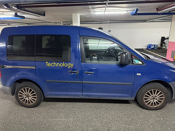 Volkswagen Caddy 2 of 11