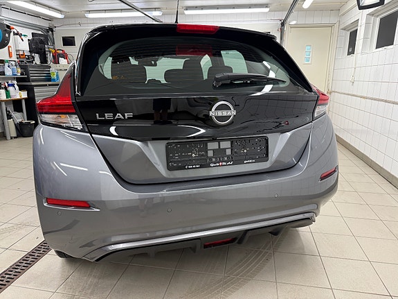 Nissan Leaf 6 of 30