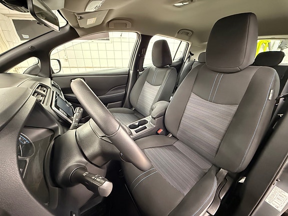 Nissan Leaf 16 of 30