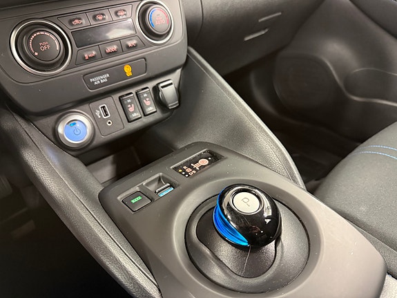 Nissan Leaf 22 of 30