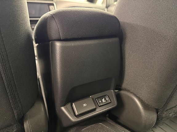 Nissan Leaf 30 of 30