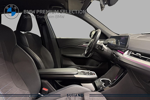 BMW iX1 12 of 22