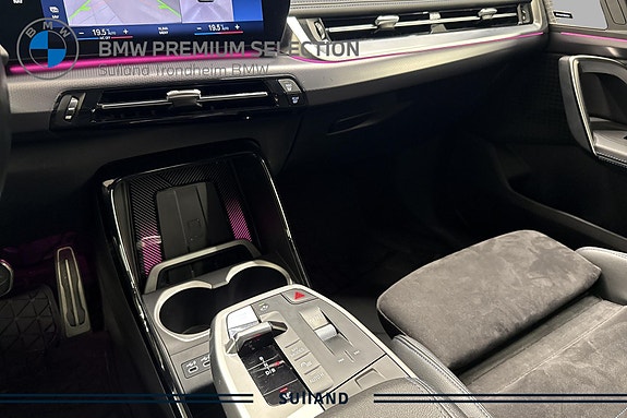 BMW iX1 19 of 22