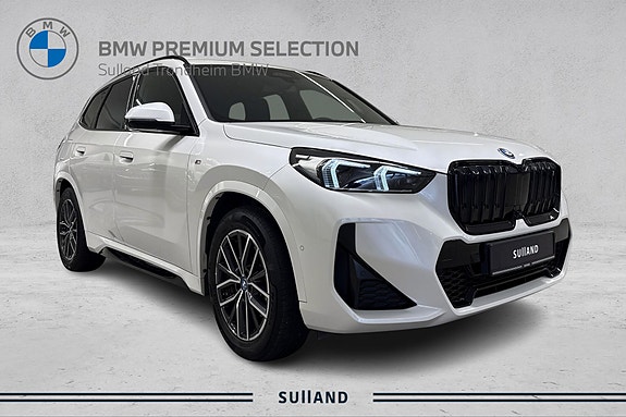BMW iX1 7 of 22