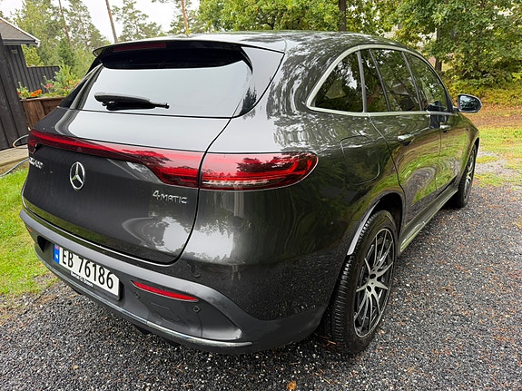 Mercedes-Benz EQC400 4 of 14
