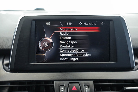 BMW 220d 27 of 30