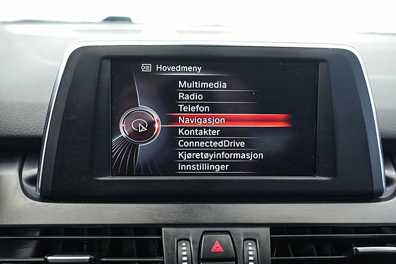 BMW 220d 28 of 30