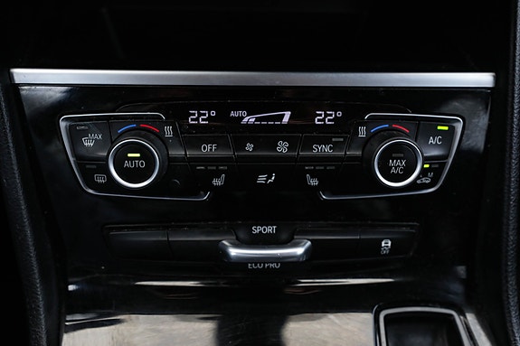 BMW 220d 29 of 30